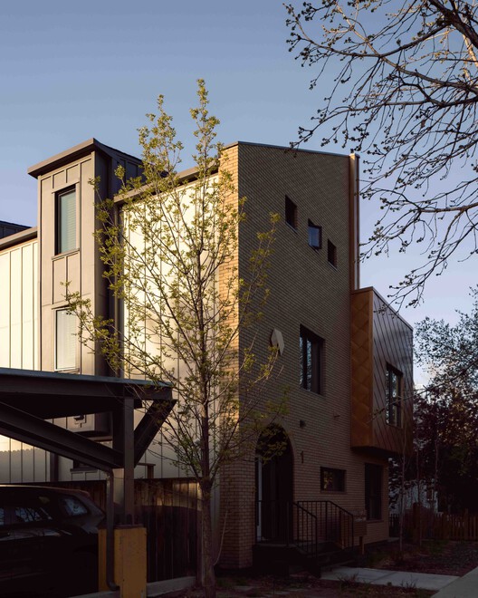 Carisbrooke Residence / DAAS – Design and Architecture Studio - Exterior Photography, Brick