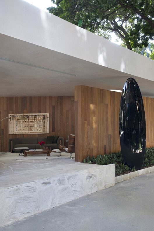 Casa Paulistana / João Panaggio - Fotografia de Interiores, Madeira, Concreto