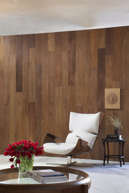 Casa Paulistana / João Panaggio Casa Paulistana / João Panaggio - Fotografia de Interiores, Madeira, Mesa