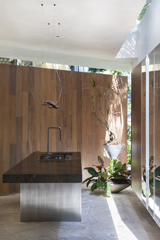 Casa Paulistana / João Panaggio - Fotografia de Interiores, Cozinha, Madeira