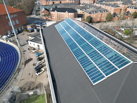 Letting the Sky In: 4 Case Studies of Daylight Solutions in Aquatic Architecture - Image 5 of 15