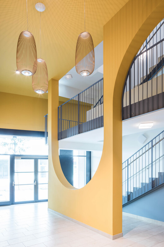 Smart City Graz Square / Gangoly & Kristiner Architekten Smart City Graz Square / Gangoly & Kristiner Architekten - Interior Photography, Stairs, Wood, Glass