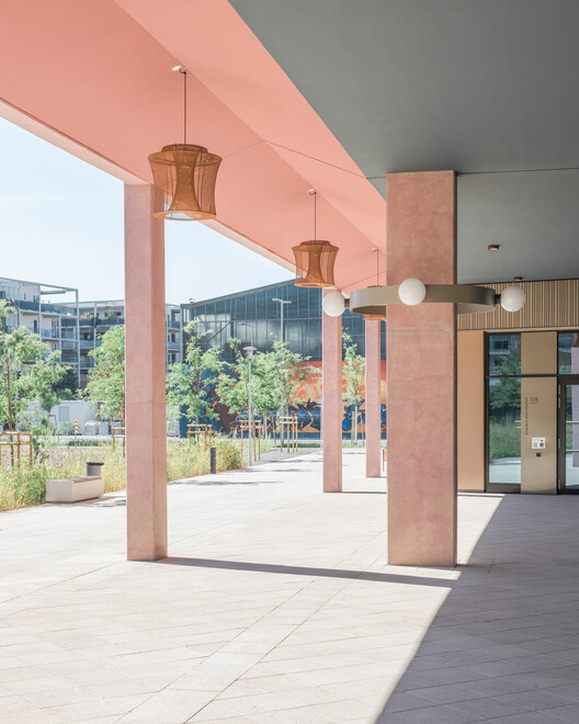 Smart City Graz Square / Gangoly & Kristiner Architekten Smart City Graz Square / Gangoly & Kristiner Architekten - Interior Photography, Column, Concrete