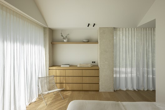 Bawada Residence / TOOP architectuur - Interior Photography, Bedroom, Wood, Lighting, Bed