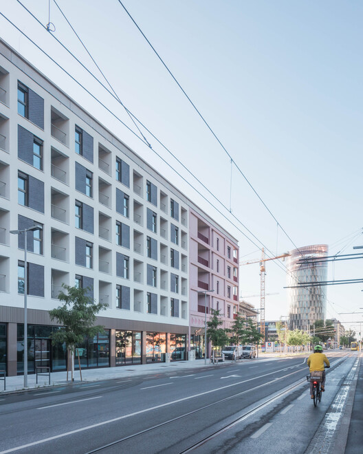 Smart City Graz Square / Gangoly & Kristiner Architekten Smart City Graz Square / Gangoly & Kristiner Architekten - Exterior Photography