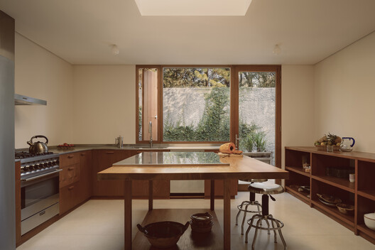 Casa Entre dos Ríos / Taller 3000 - Fotografía interior, Madera, Encimera, Cocina