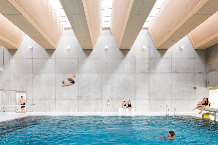 Letting the Sky In: 4 Case Studies of Daylight Solutions in Aquatic Architecture - Image 14 of 15