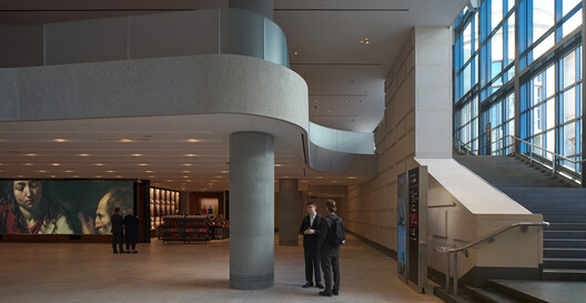 英国国家美术馆塞恩斯伯里翼楼改造 / Selldorf Architects - 室内图, 玻璃, 具体的