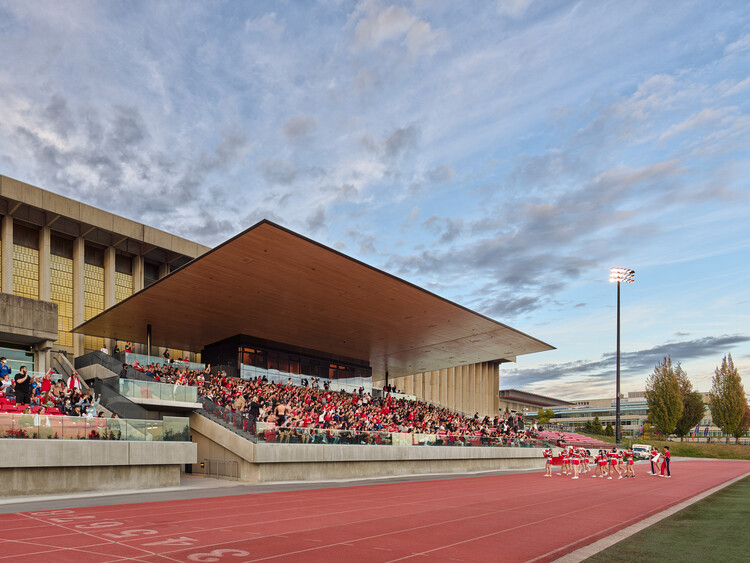 SFU Stadium / Perkins&Will - Exterior Photography