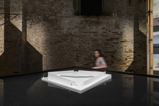 Carlo Ratti Associati and Höweler + Yoon Launch Floating Plaza "AquaPraça" in Venice on Its Way to COP30 - Image 14 of 22