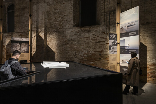 Carlo Ratti Associati and Höweler + Yoon Launch Floating Plaza "AquaPraça" in Venice on Its Way to COP30 - Image 13 of 22