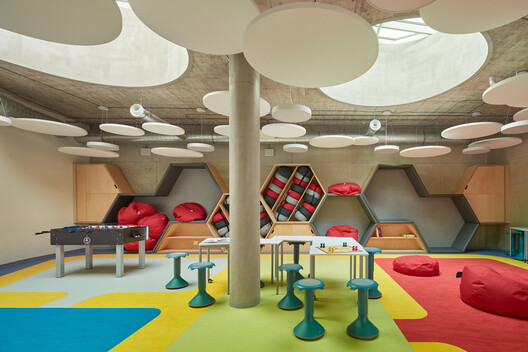 Frič Brothers Elementary School / Atelier 6 - Interior Photography, Living Room
