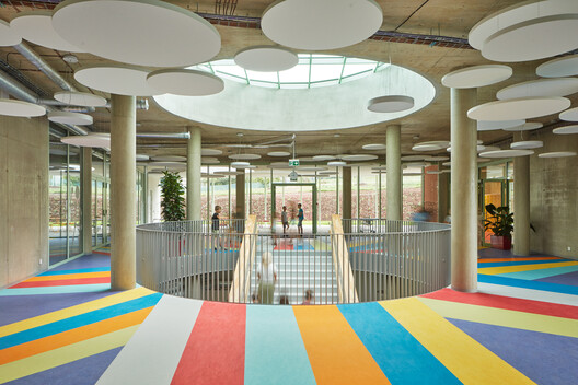 Frič Brothers Elementary School / Atelier 6 - Image 10 of 35