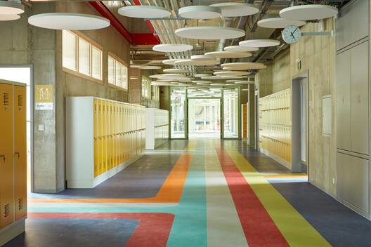 Frič Brothers Elementary School / Atelier 6 - Interior Photography, Glass