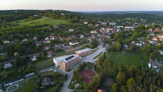 Frič Brothers Elementary School / Atelier 6 - Exterior Photography