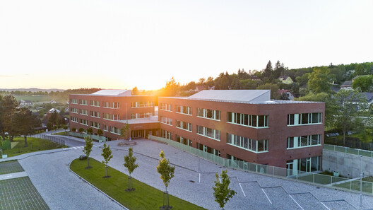 Frič Brothers Elementary School / Atelier 6 - Image 31 of 35