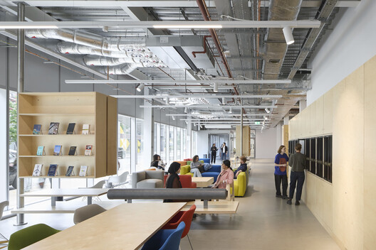 Diller Scofidio + Renfro Completes V&A East Storehouse in Queen Elizabeth Olympic Park - Image 11 of 19