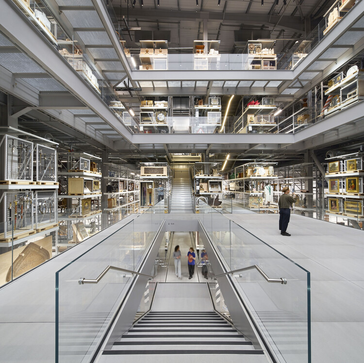 Diller Scofidio + Renfro Completes V&A East Storehouse in Queen Elizabeth Olympic Park - Image 17 of 19