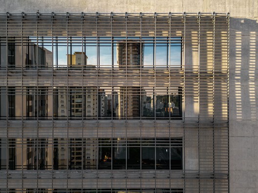 Nova Sede Administrativa e Laboratórios Centrais do Grupo Fleury / Dal Pian Arquitetos - Fotografia de Exterior, Vidro