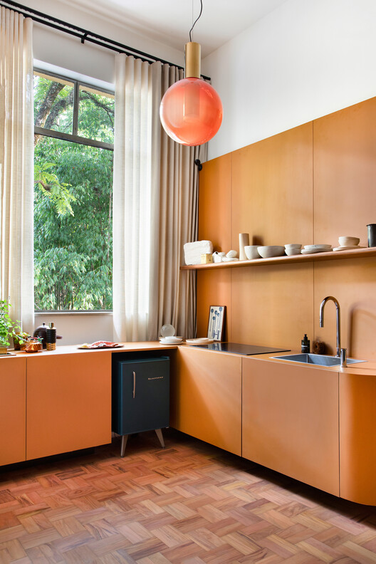 Estúdio Theodoro / Felipe Carolo Arquitetura e Restauro - Fotografia de Interiores, Cozinha, Iluminação, Bancada, Cadeira