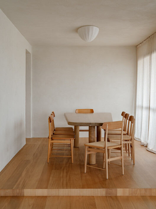 Apartamento Havaí  / Lucas Jimeno Dualde - Fotografia de Interiores, Madeira, Cadeira