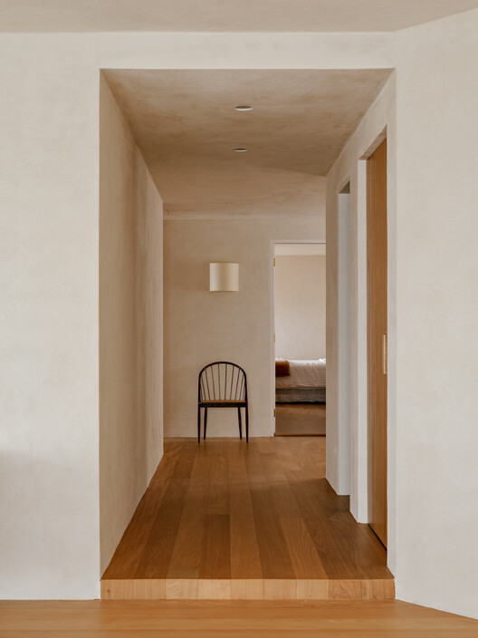 Apartamento Havaí  / Lucas Jimeno Dualde - Fotografia de Interiores, Madeira, Porta