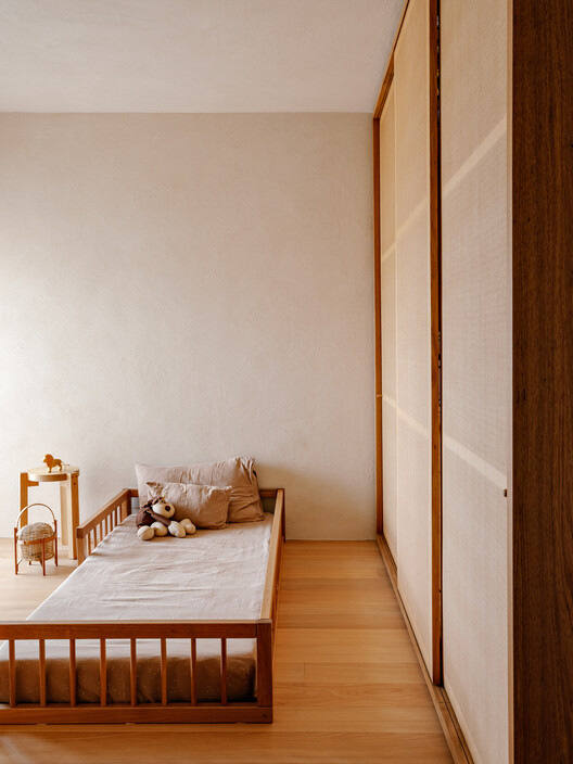 Apartamento Havaí  / Lucas Jimeno Dualde - Fotografia de Interiores, Dormitório, Madeira, Cama