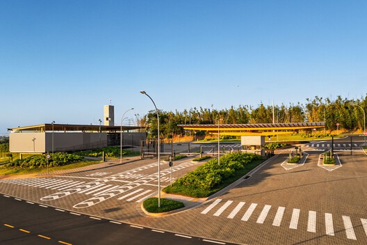 Clube Campinas / UNA MUNIZVIEGAS - Imagen 14 de 29