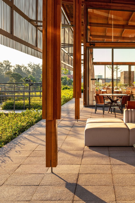 Clube Campinas / UNA MUNIZVIEGAS - Fotografía interior, Madera, Fijación Vigas