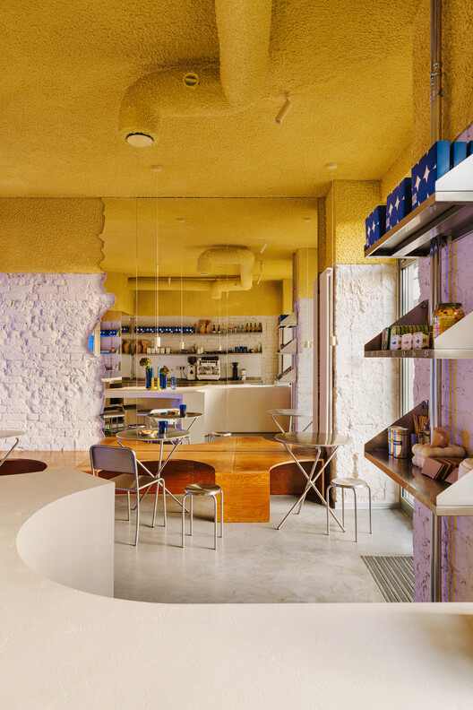 Pastelowe Pâtisserie / Znamy się - Interior Photography, Wood, Chair