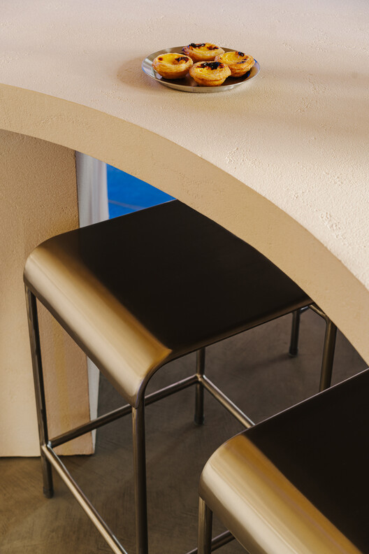 Pastelowe Pâtisserie / Znamy się - Interior Photography, Wood, Chair