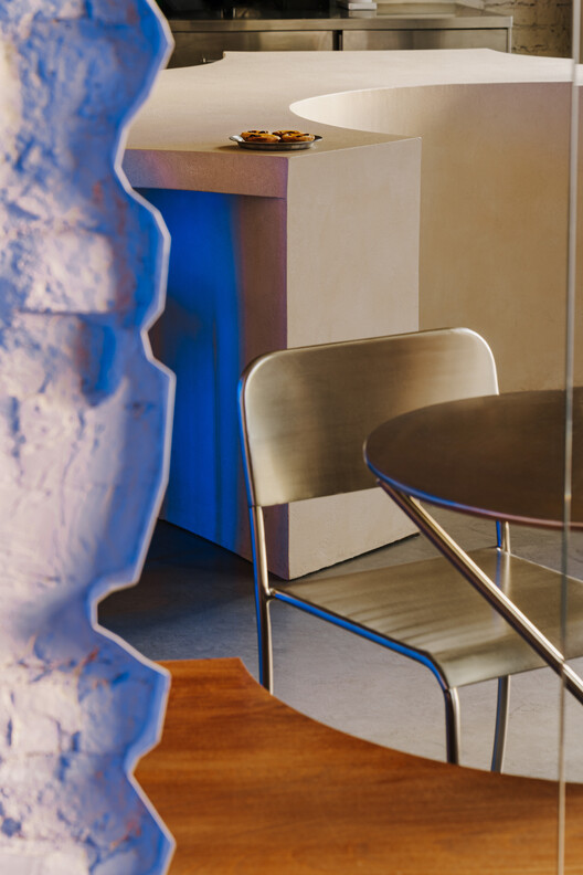 Pastelowe Pâtisserie / Znamy się - Interior Photography, Lighting, Chair