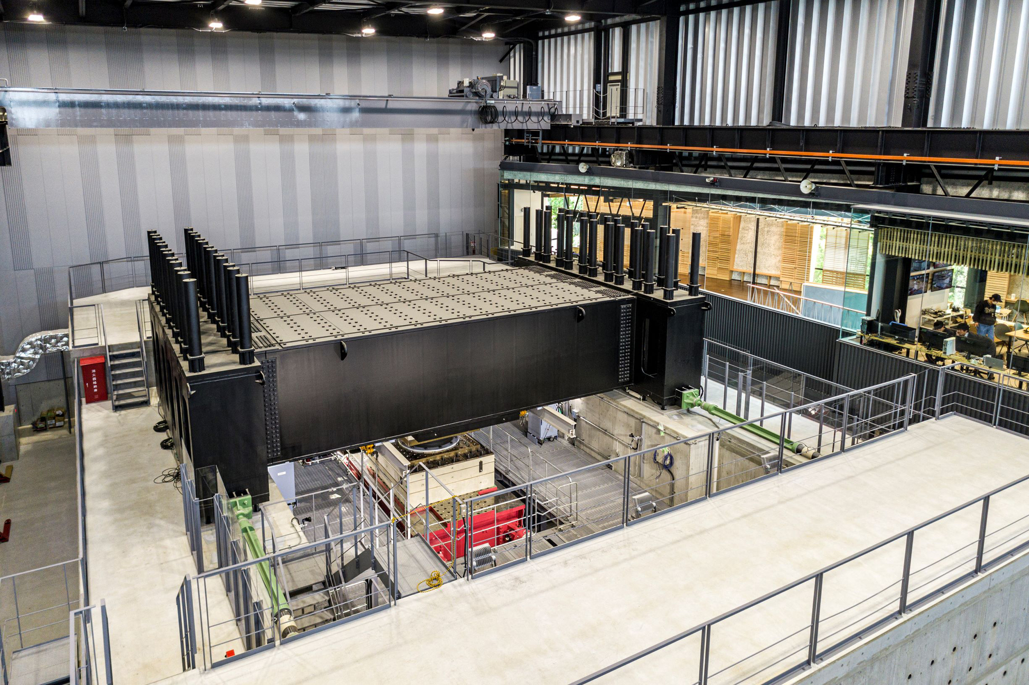 Gallery of E-Isolations Testing and Research Facility / TAISEI DESIGN ...