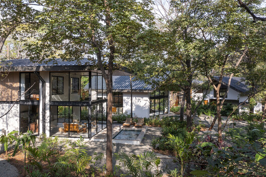 Indo Avellanas House / Garton Group Architecture  - Exterior Photography
