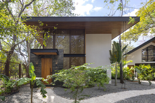 Indo Avellanas House / Garton Group Architecture  - Exterior Photography, Wood