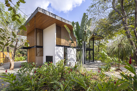 Indo Avellanas House / Garton Group Architecture  - Exterior Photography