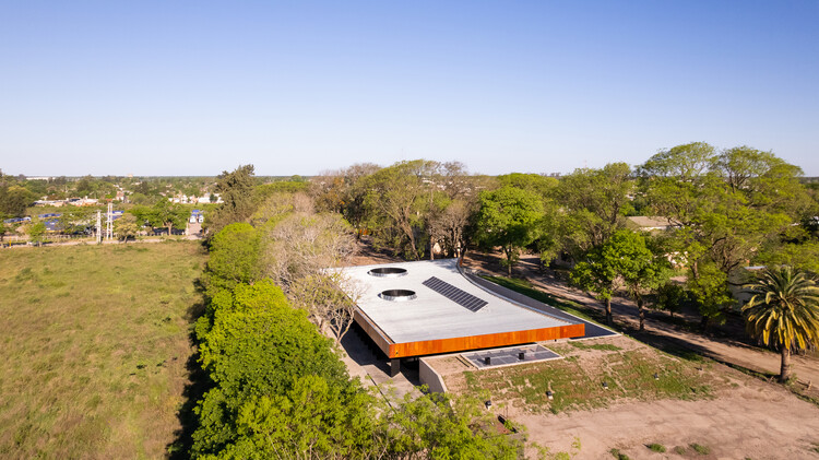 Morgue Judicial para la ciudad de Vera / Oficina de Arquitectura del Poder Judicial Santa Fe - Fotografía exterior