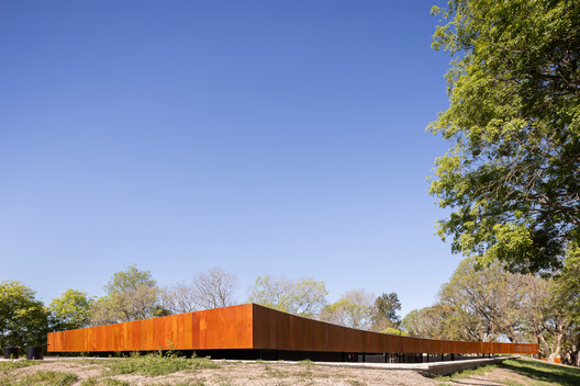 Morgue Judicial para la ciudad de Vera / Oficina de Arquitectura del Poder Judicial Santa Fe - Fotografía exterior