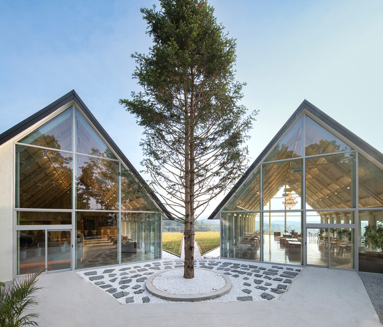 May Day Cafe / SPACE DOT - Exterior Photography