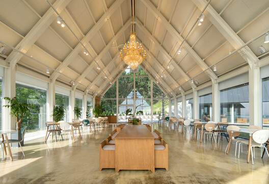 May Day Cafe / SPACE DOT - Interior Photography, Dining room, Glass, Beam