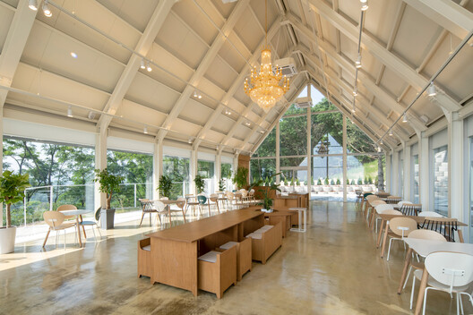 May Day Cafe / SPACE DOT - Interior Photography