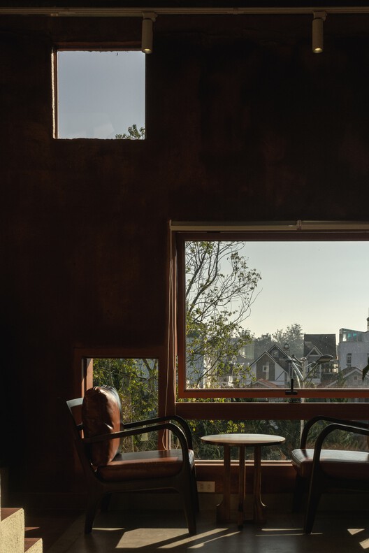 Hong Tra Hoa Binh Bui Thi Xuan Cafe / xưởng xép - Interior Photography, Wood