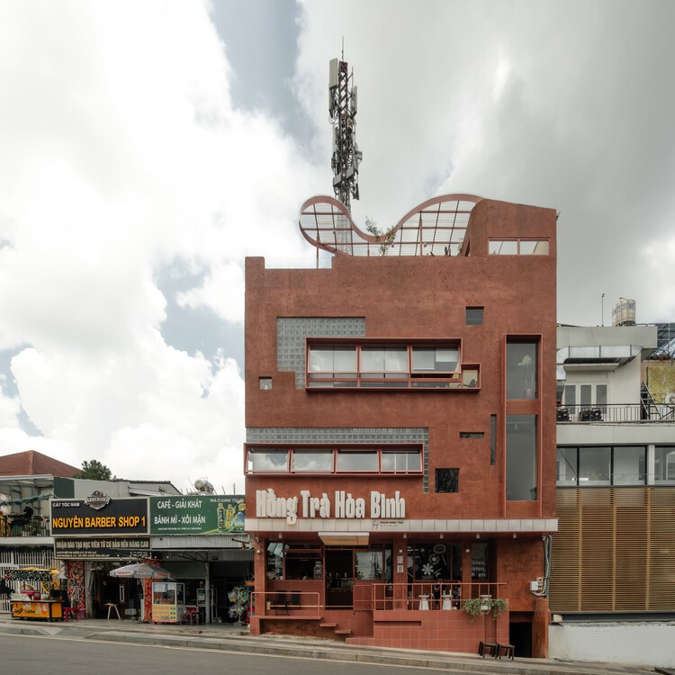 Hong Tra Hoa Binh Bui Thi Xuan Cafe / xưởng xép - Image 1 of 24