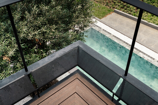 BAAN O+O House / Junsekino Architect and Design - Exterior Photography, Balcony, Handrail