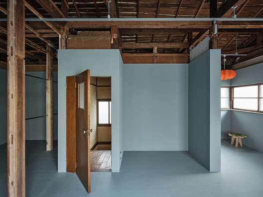 Ōimachi House / ROOVICE - Interior Photography, Wood, Glass, Beam