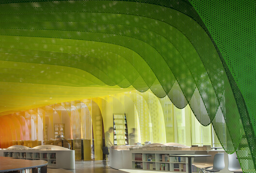 Spaces for Browsing: Balancing Commerce and Community in the Design of Bookstores - Image 33 of 35