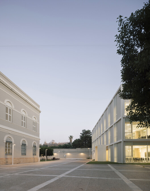 European University | Turia Campus / Ramón Esteve Estudio - Exterior Photography, Facade, Concrete