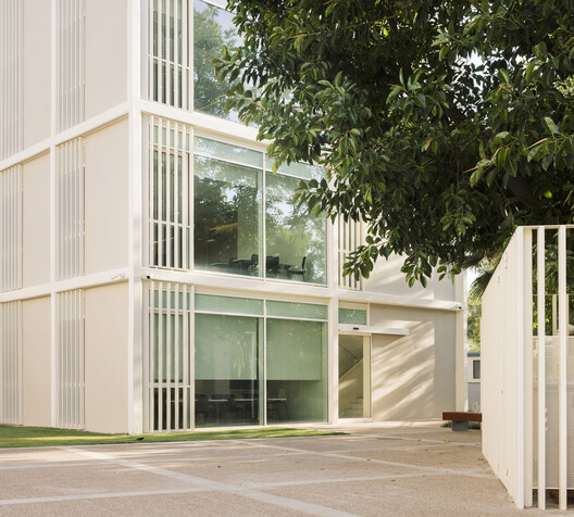 European University | Turia Campus / Ramón Esteve Estudio - Exterior Photography