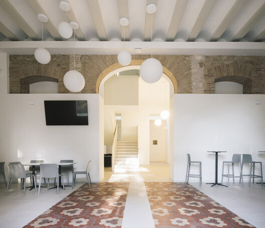 European University | Turia Campus / Ramón Esteve Estudio - Interior Photography, Arch, Chair, Arcade