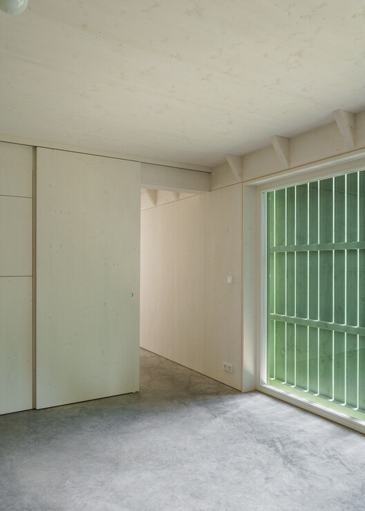Casa atelier en Bobingen / Ludwig Zitzelsberger Architekt - Fotografía interior, Concreto